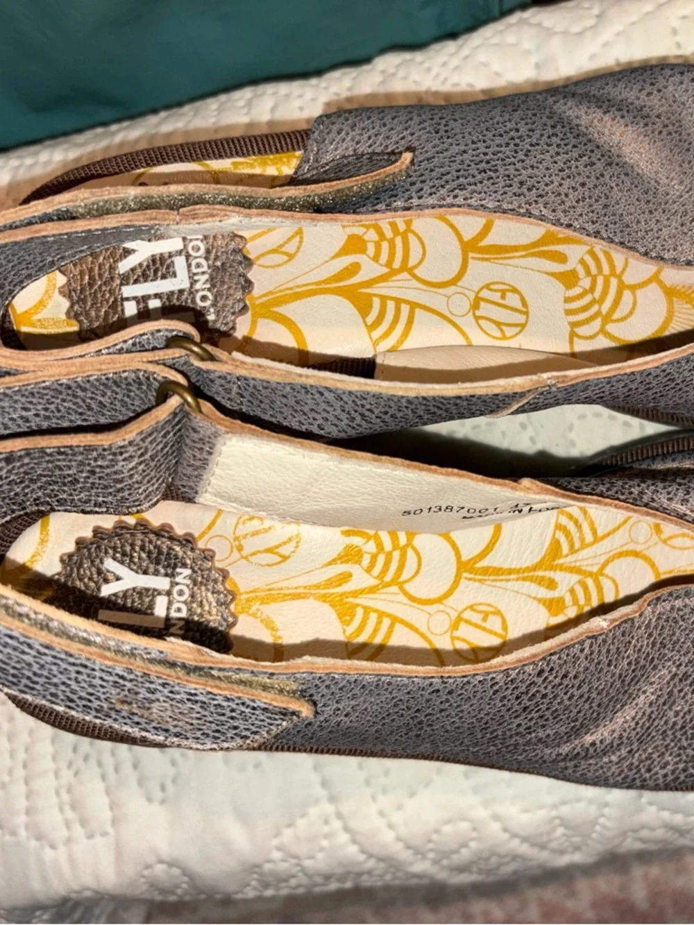Fly London Yeay Sandal Bronze Size 37